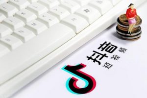 [批量搬运短视频]如何用自媒体快速批量搬运短视频，让你几分钟学会月赚10万